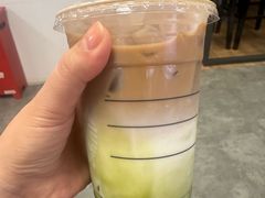 -星巴克(上海长宁来福士1F店)
