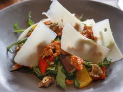 芝麻菜沙拉配烤甜椒-Mercato莫卡多露台餐厅与酒吧(K11店)