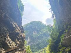 -龙水峡地缝景区