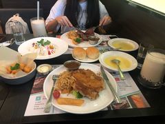 -伯顿西餐厅(厚街香榭丽店)