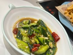 -黄记煌三汁焖锅(新佳丽江汉路店)