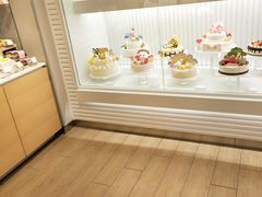 面包甜点陈列柜-好利来(团结湖店)