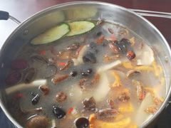 -野菌皇海景野生菌火锅(滨海大道店)