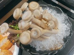 -牛牛和牛海鲜粥底火锅(长虹国际城店)