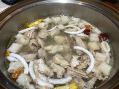 -喃喃椰·糟粕醋·椰子鸡火锅(七堡花园店)