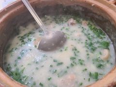 -一品美食城(石碣序伦小学店)