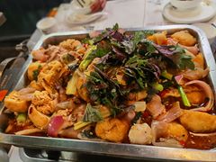 -后街佬·炭火鲜鱼杂(南城店)