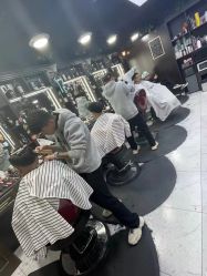 -Barber潮先生男士理发店