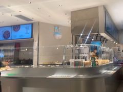 -老乡鸡(上海白玉兰广场店)