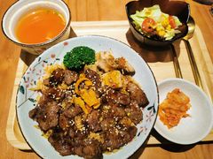 -POKEE VIA&Brunch·维娅(重庆来福士店)