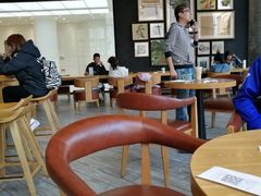 大堂-星巴克臻选(济南恒隆店)