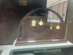 -周大福CHOW TAI FOOK(浦东八佰伴店)