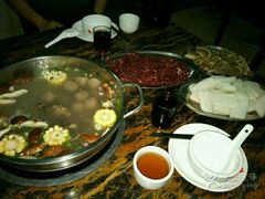 -牛一煲美食(江高店)