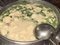 牡蛎豆腐汤-95号酱骨·一块豆腐(展春园西路店)