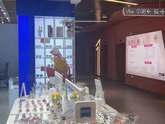 -诺柯视眼镜-蔡司依视路官方工厂店(白银路店)