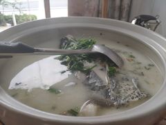 鱼头汤-天乐农家鱼头王(天目湖店)