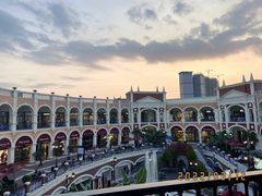 -佛罗伦萨小镇广佛名品奥特莱斯(疏港路店)