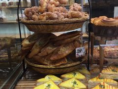 -苹果花园(乳山路店)