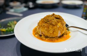 Crispy Crab Roe Lion's Head