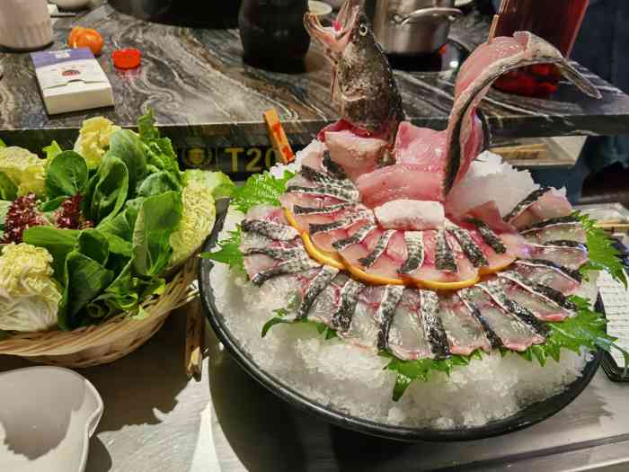 1718海鲜火锅(华福店)-"出差来福州,虽说是秋日但是依然感觉闷热,.