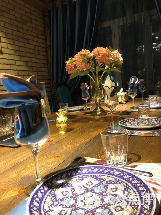 卢布里西餐厅(总店)包房图片 - 第1张