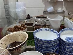 -叶新小吃店(来凤小区总店)