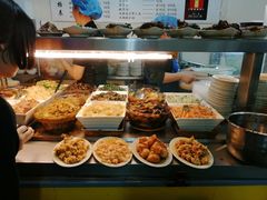 自助取餐区-尹记餐馆(花园店)