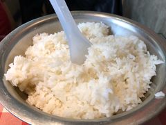 白米饭-俭朴菜(鲁磨路店)