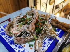 -老东镇啤酒屋海鲜加工·蒸汽海鲜·海鲜烧烤(台东店)