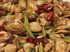 -嗨辣小聚·盘锦河蟹·海鲜烧烤龙虾(盘锦十年好店)