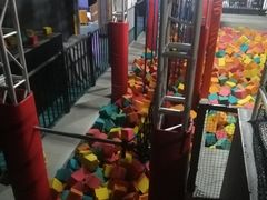 -嗨马乐动室内潮玩运动·团建·轰趴·桌游(南丰汇店)