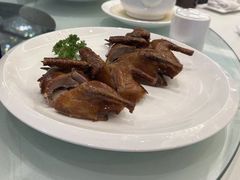 -万龙洲海鲜(大兴绿地缤纷城店)