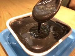 汤丸配芝麻糊-满记甜品(友谊国贸城店)