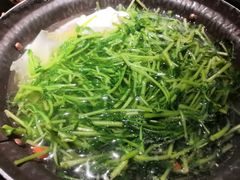 黑猪灼泉水时蔬-吃饭皇帝大(合生汇店)