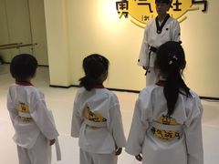 -勇气斑马·巴西柔术&跆拳道(浦东三林店)