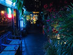 -拖板鞋咖啡旅行酒店(春熙路地铁站店)
