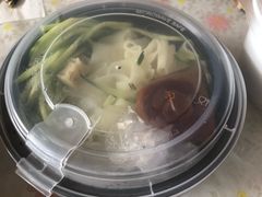 -荀记肉夹馍(三八家乐福店)