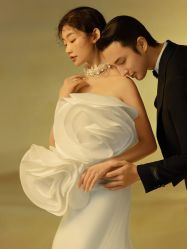 -至臻微拉婚纱摄影