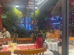 -刘姐啤酒鱼民族演艺餐厅(西街总店)