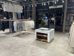 -迪桑特DESCENTE(北京三里屯BLANC店)