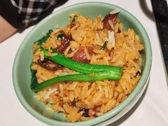 招牌传统腊味煲仔饭-最品火锅