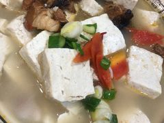 -蓝田九大碗民俗食府(蓝田店)