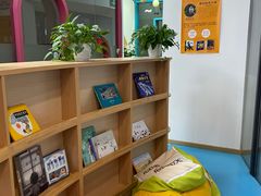 -悦读佳托育中心(金科乐方店)
