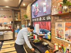 -喇喇排骨火锅·传统韩式脊骨汤(望京西园总店)