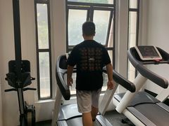 -汗水空间私教健身连锁(SM广场店)