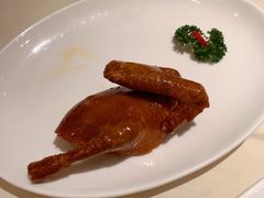 麻香脆皮乳鸽-利苑酒家(华熙国际店)