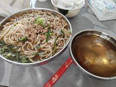 小碗瘦肉-正宗杨记普洱酸醋米线(总店)