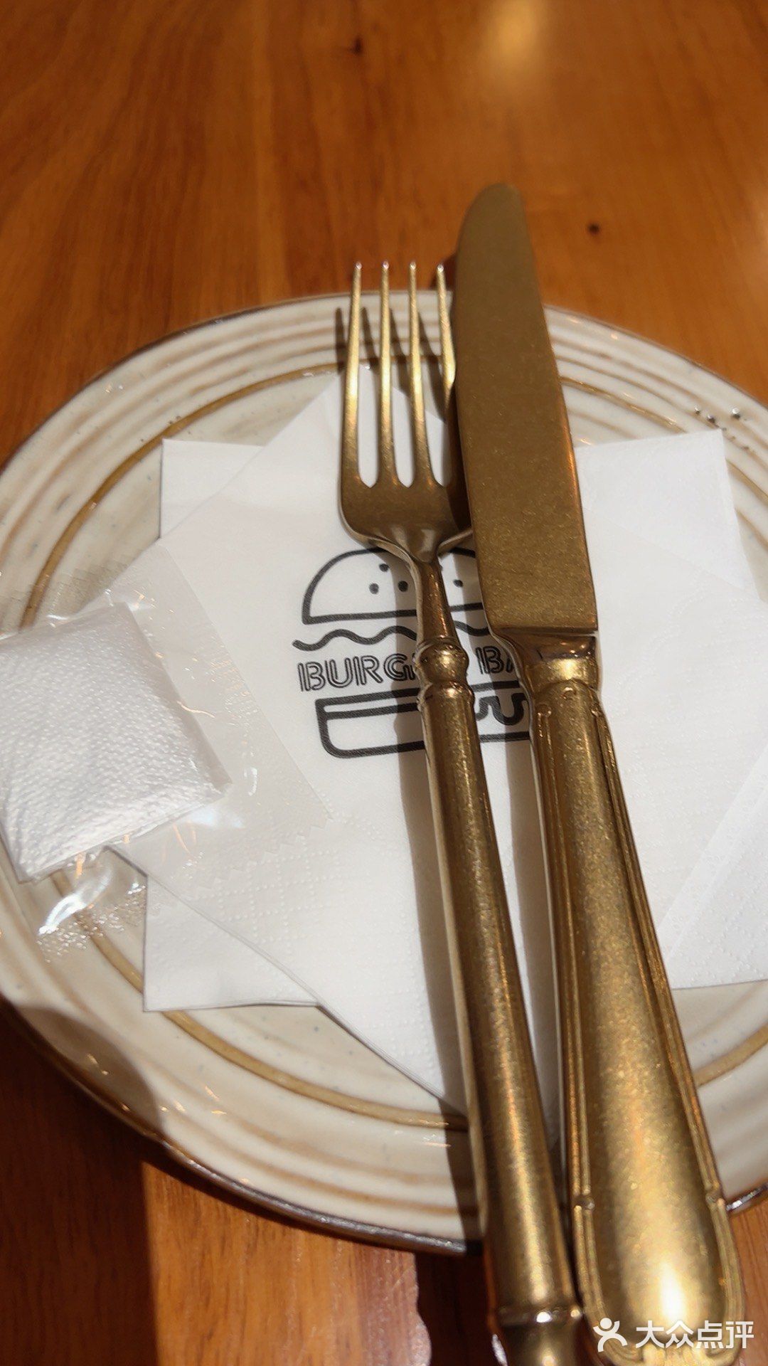 手工汉堡的最佳美味，不来你绝对后悔