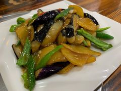 -九妹农家大铁锅东北菜(江湾店)