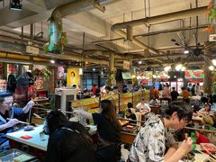 大堂-钢管厂歆瑞源油卤串串香(春熙路太古里店)